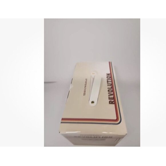 Throwback Revolution Bluetooth Wireless Speaker FM Radio, Vintage Retro look New - Picture 2 of 6